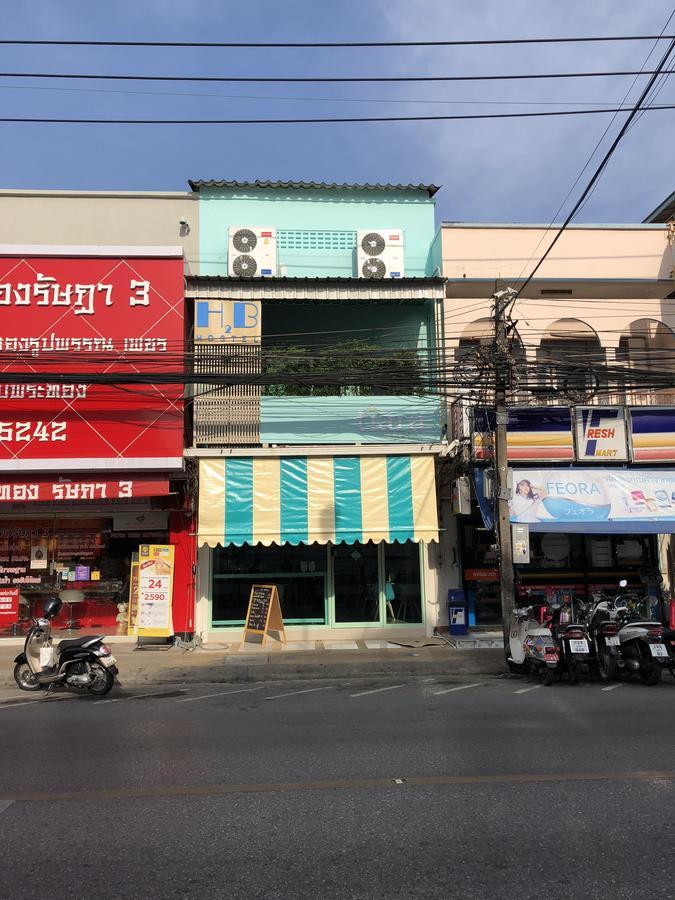 H2B Hostel Phuket Extérieur photo